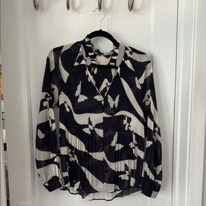 Ann Taylor Black and White Pleated Button Down Shirt